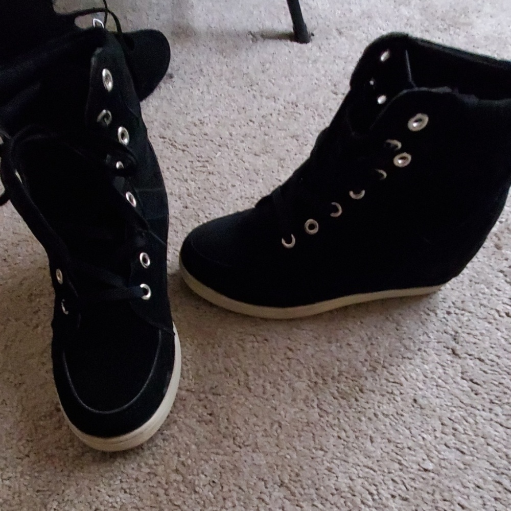 Ladies high top wedge sneaker